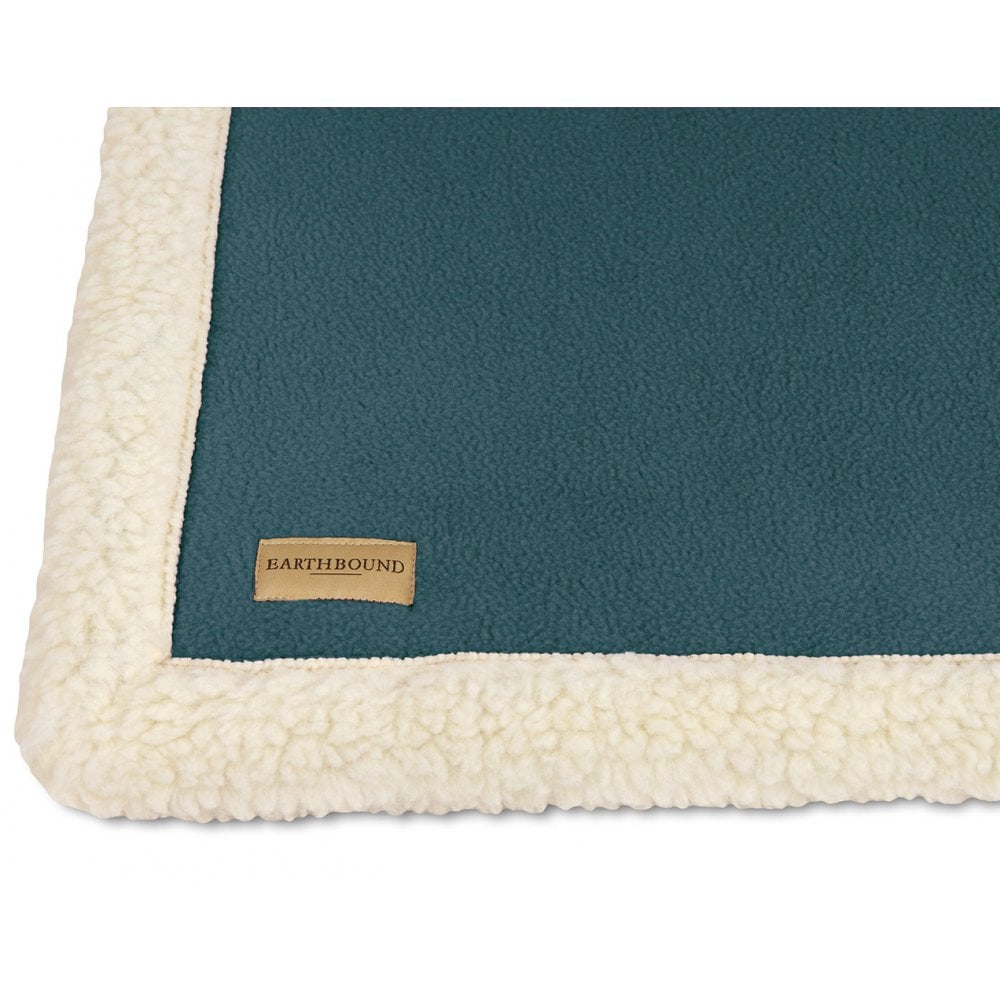 Earthbound Sherpa Fleece Blanket Aga Blue