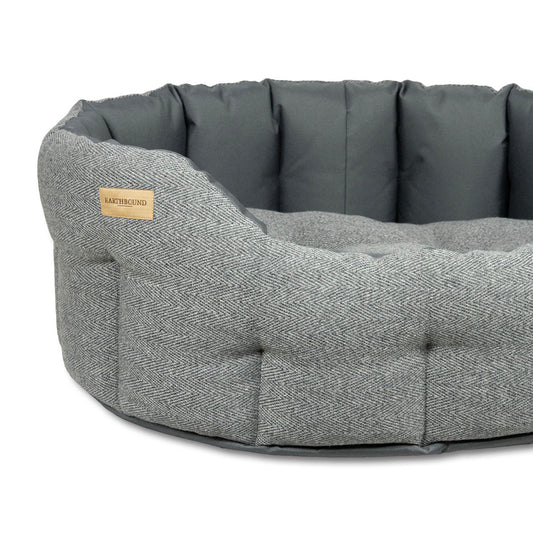 Earthbound Round Traditional Tweed & Waterproof Bed Steel Grey